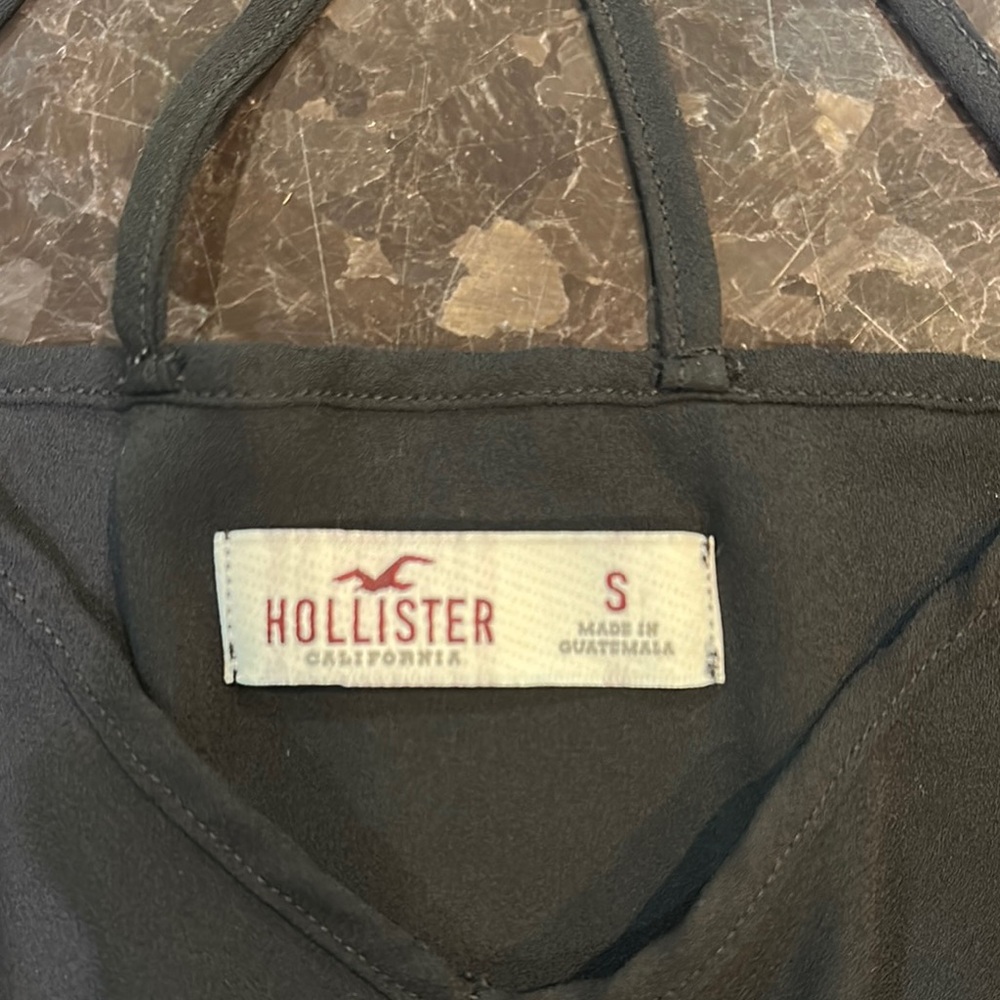 Hollister Black Crop Camisole Top - Picture 2 of 3